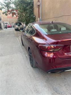 كرايسلر 200